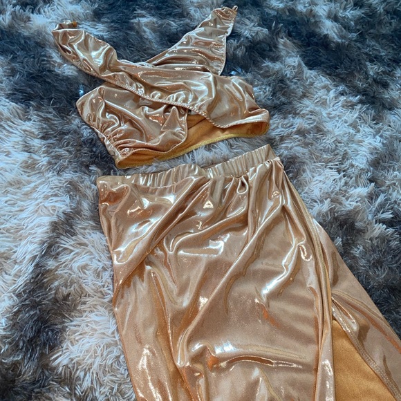 Two Piece MayukoMe Liquid Gold Set - Picture 2 of 4